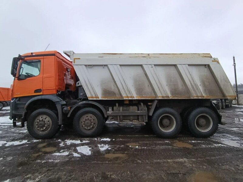Mercedes-Benz Arocs 8x8 Самосвал — фото 5