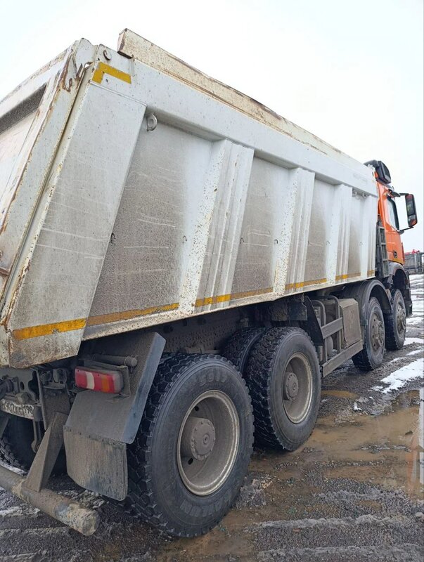 Mercedes-Benz Arocs 8x8 Самосвал — фото 6