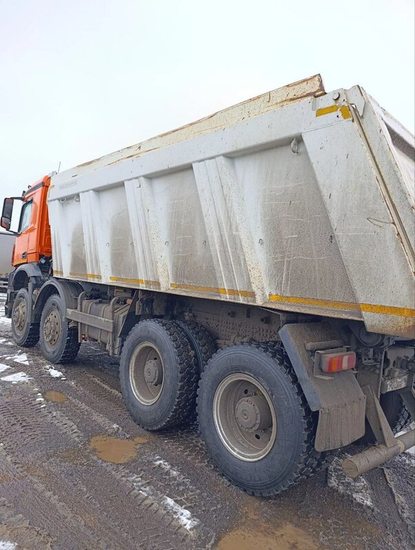 Mercedes-Benz Arocs 8x8 Самосвал — фото 7