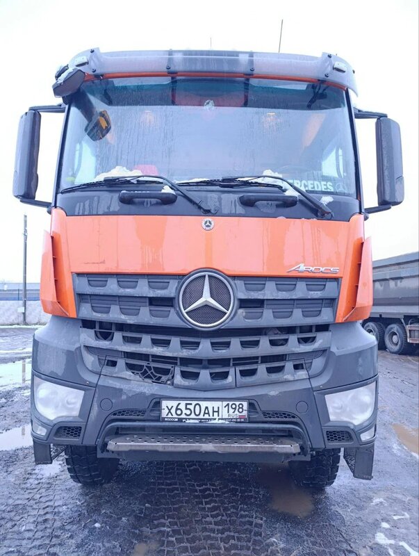Mercedes-Benz Arocs 8x8 Самосвал — фото 1