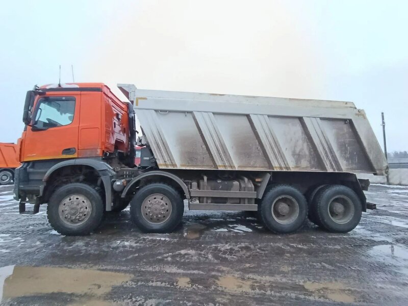 Mercedes-Benz Arocs 8x8 Самосвал — фото 2