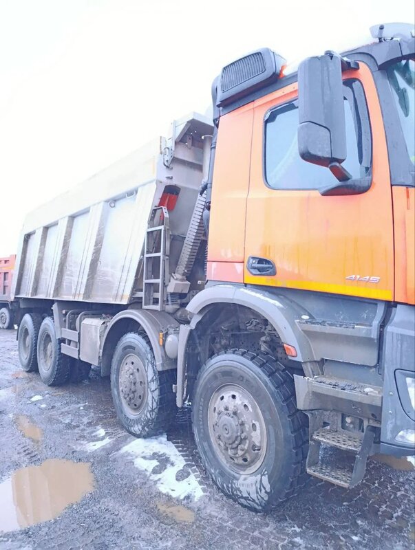 Mercedes-Benz Arocs 8x8 Самосвал — фото 5