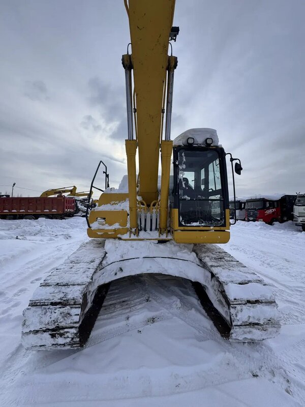 KOMATSU PC 220 Экскаватор — фото 2