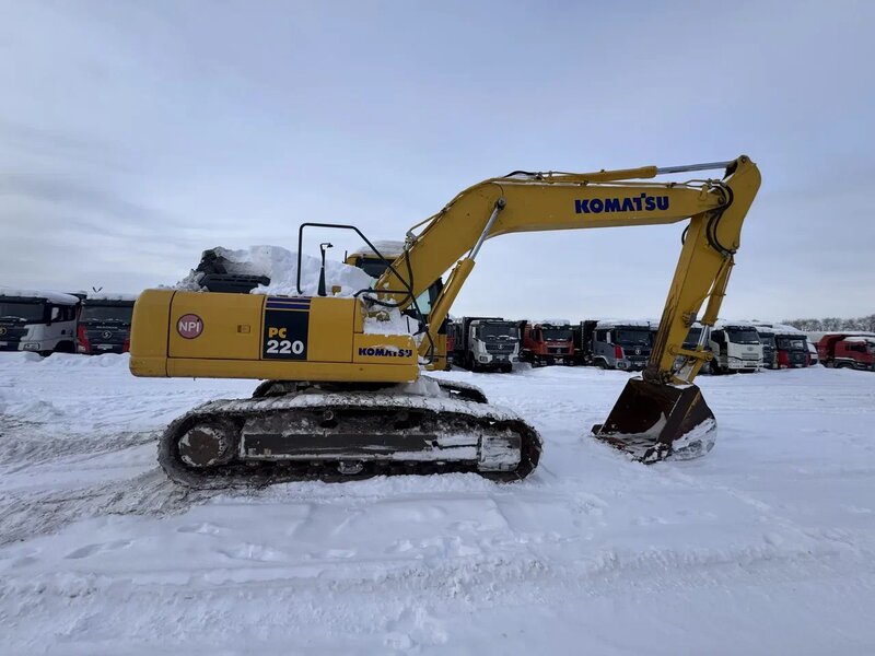 KOMATSU PC 220 Экскаватор — фото 5