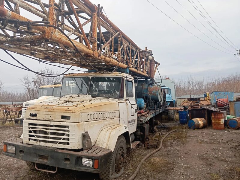 Ишимбайский машиностроительный завод УПА-60М на шасси КрАЗ 65053 6x4 Установка подъемная — фото 2