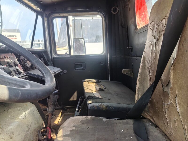 Ишимбайский машиностроительный завод УПА-60М на шасси КрАЗ 65101 6x4 Установка подъемная — фото 9