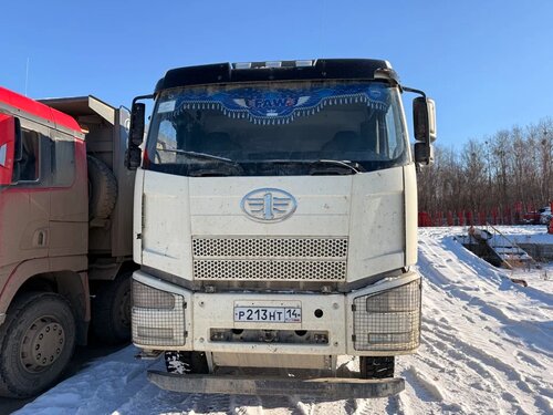 FAW J6 8x4 Самосвал