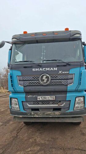 Shacman (Shaanxi) SX 6x6 Седельный тягач