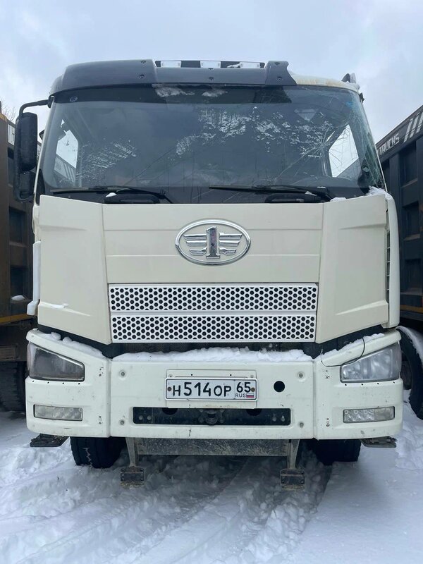 FAW J6 8x4 Самосвал — фото 1