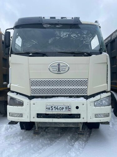 FAW J6 8x4 Самосвал