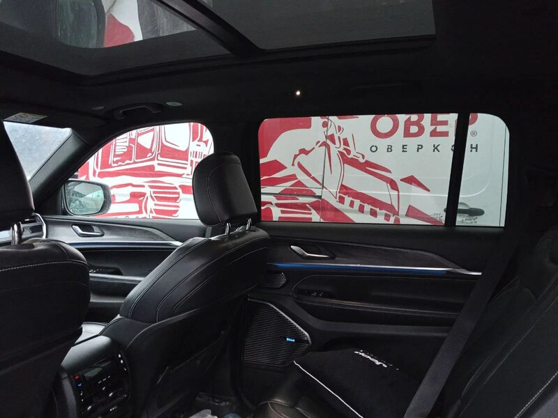 Jeep GRAND CHEROKEE — фото 8