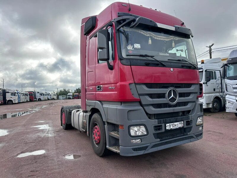 Mercedes-Benz ACTROS 4x2 Седельный тягач — фото 3