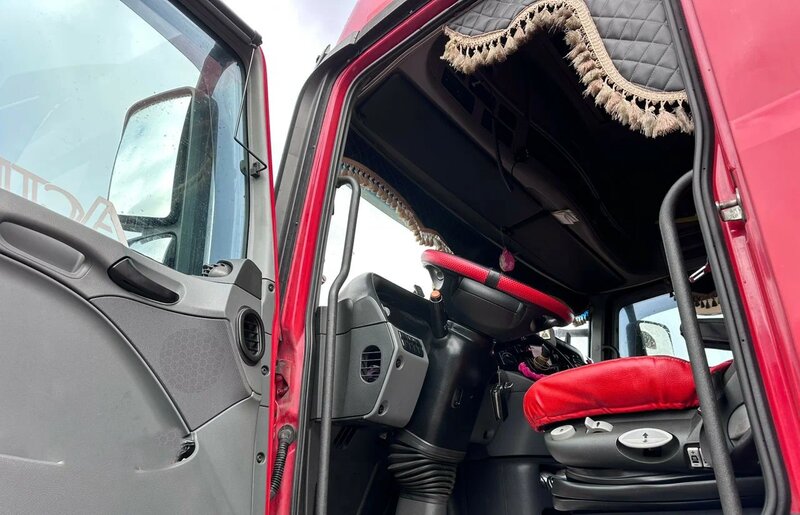 Mercedes-Benz ACTROS 4x2 Седельный тягач — фото 9