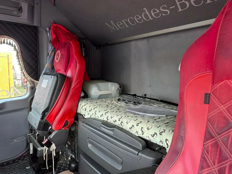 Mercedes-Benz ACTROS 4x2 Седельный тягач — фото 10