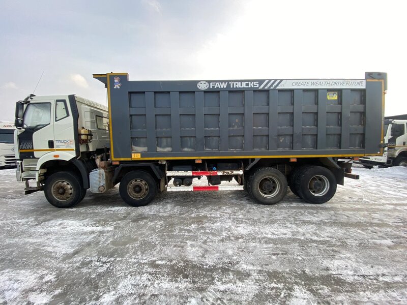 FAW CA 3310 8x4 Самосвал — фото 8