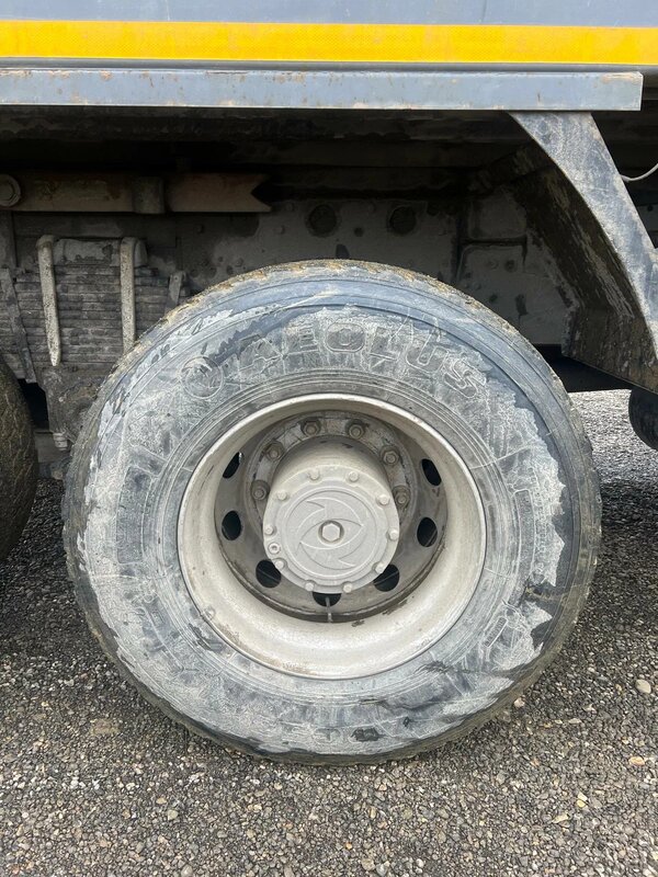 DongFeng KC 8x4 Самосвал — фото 11