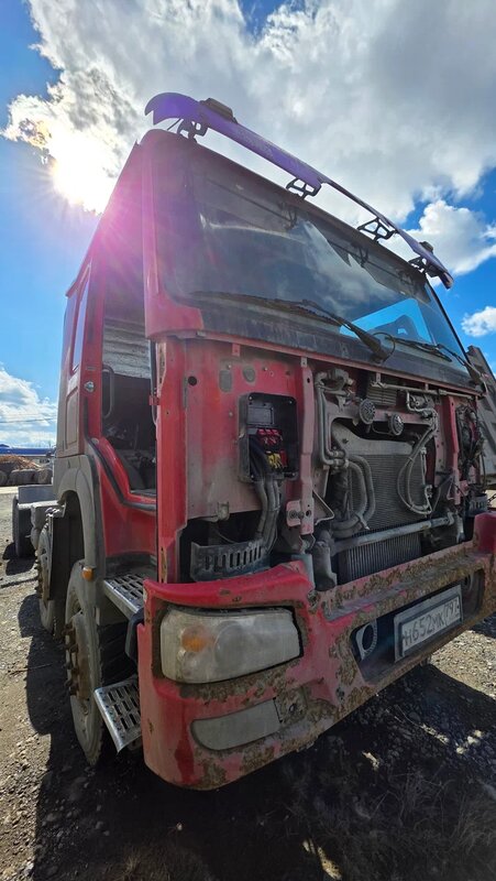 Howo ZZ 8x4 Самосвал — фото 4