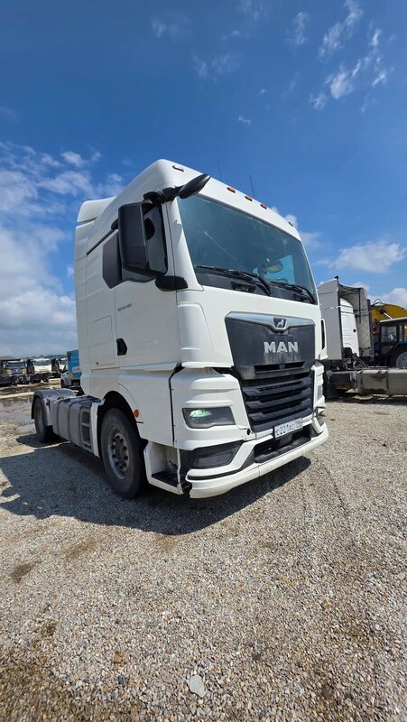 MAN TGX 4x2 Седельный тягач — фото 2