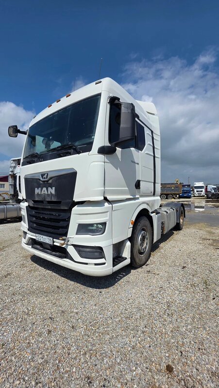 MAN TGX 4x2 Седельный тягач — фото 3