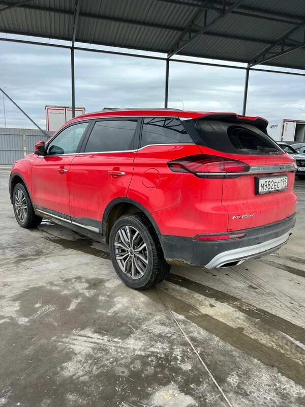 Geely Atlas Pro — фото 7