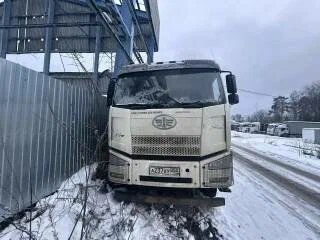 FAW J6 8x4 Самосвал — фото 1