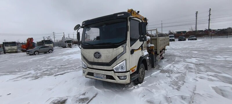 FAW Tiger V 4x2 Бортовой с КМУ — фото 3