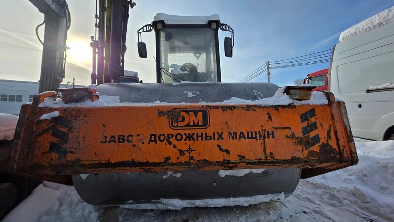 Завод дорожных машин DM-617 Каток — фото 1
