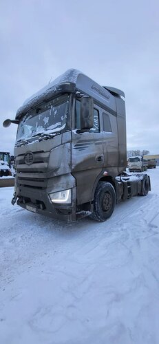 FAW J7 4x2 Седельный тягач
