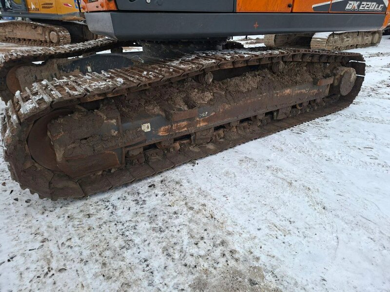 Doosan DX220 Экскаватор — фото 11