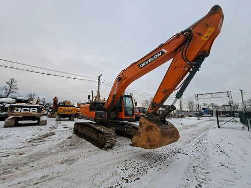 Doosan DX220 Экскаватор