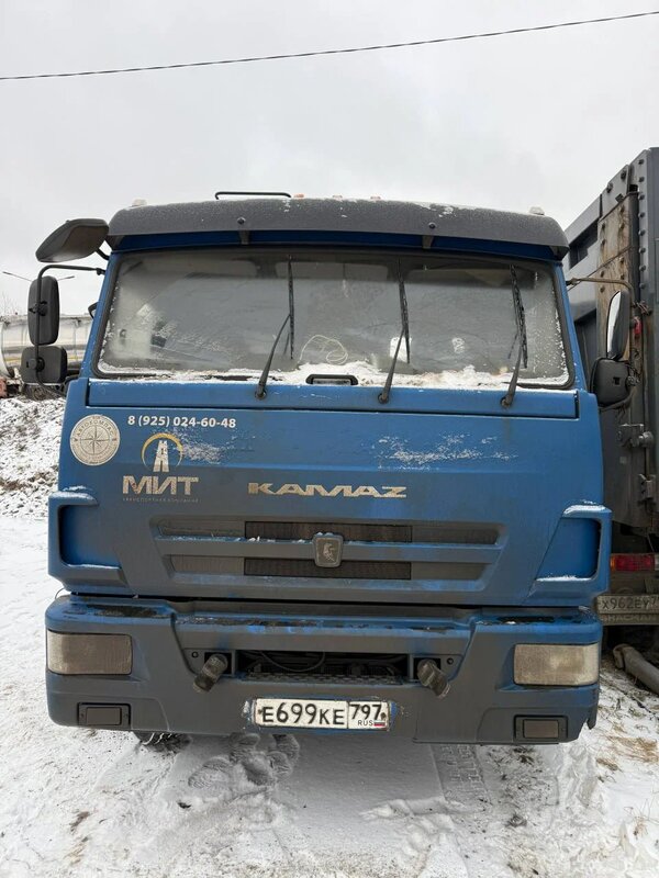 АВТОФЛАГМАН 3375 на шасси КамАЗ 65117 6x4 Бортовой с КМУ — фото 1