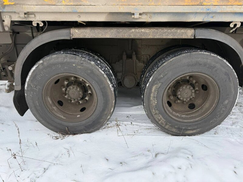 АВТОФЛАГМАН 3375 на шасси КамАЗ 65117 6x4 Бортовой с КМУ — фото 12