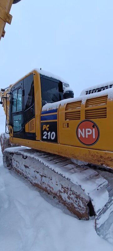 KOMATSU PC 210 Экскаватор — фото 4