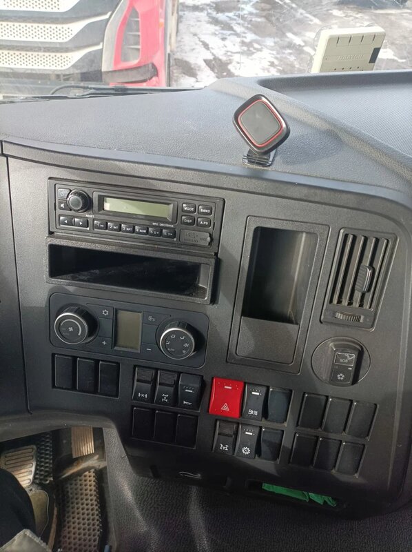 Shacman (Shaanxi) SX 8x4 Самосвал — фото 12