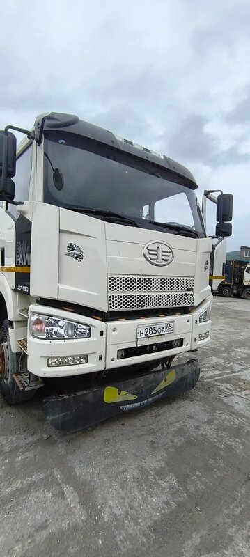 FAW J6 6x4 Самосвал — фото 1