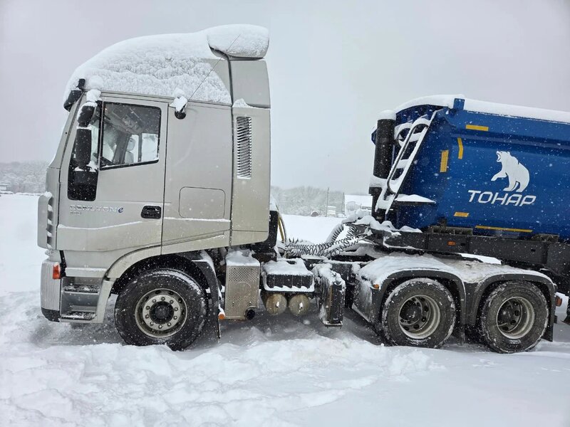 HONGYAN CQ 6x4 Седельный тягач — фото 4