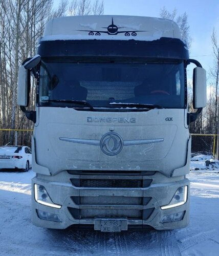 DongFeng GX 4x2 Седельный тягач