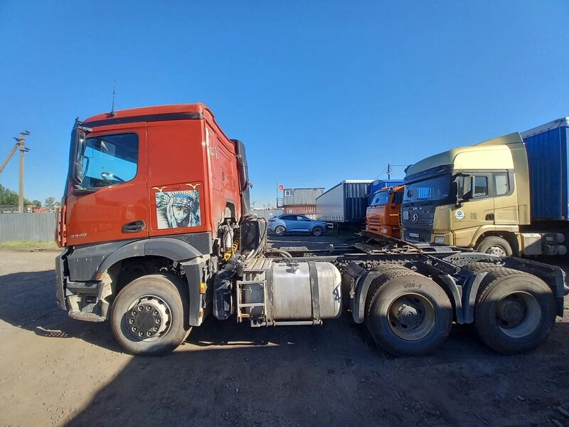Mercedes-Benz AROCS 6x4 Седельный тягач — фото 5