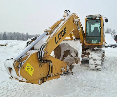 SDLG E6210 Экскаватор