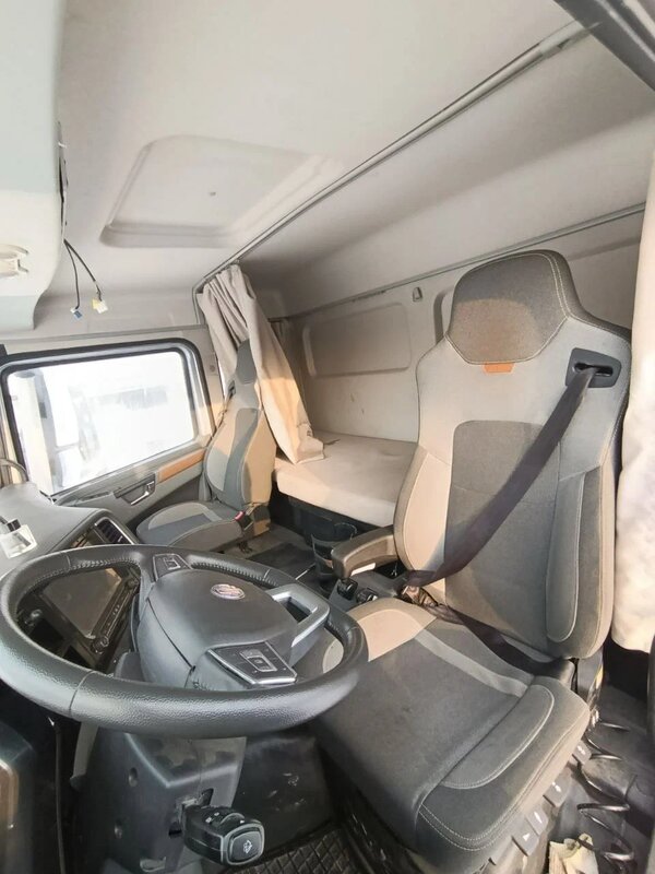 Shacman (Shaanxi) SX 8x4 Самосвал — фото 14