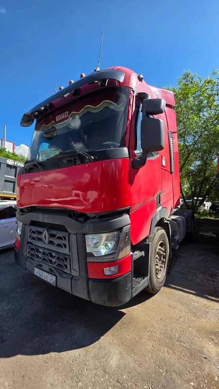 Renault T 4x2 Седельный тягач — фото 3