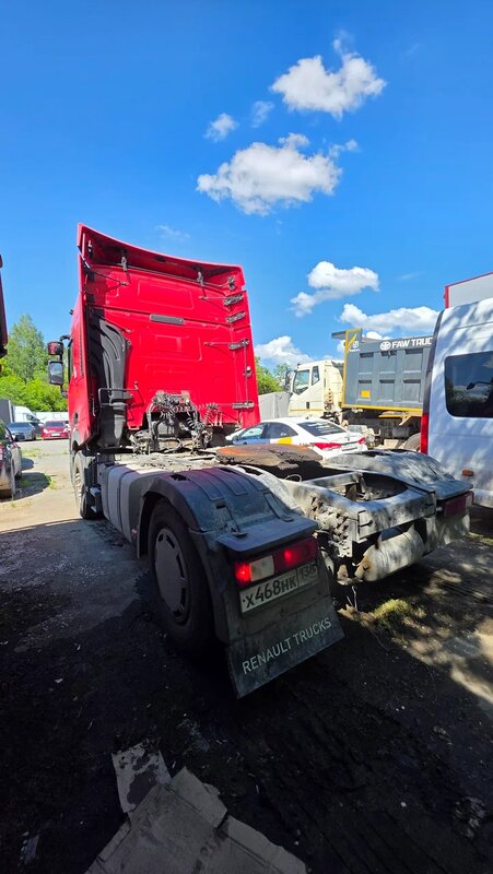 Renault T 4x2 Седельный тягач — фото 7