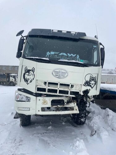 FAW J6 8x4 Самосвал