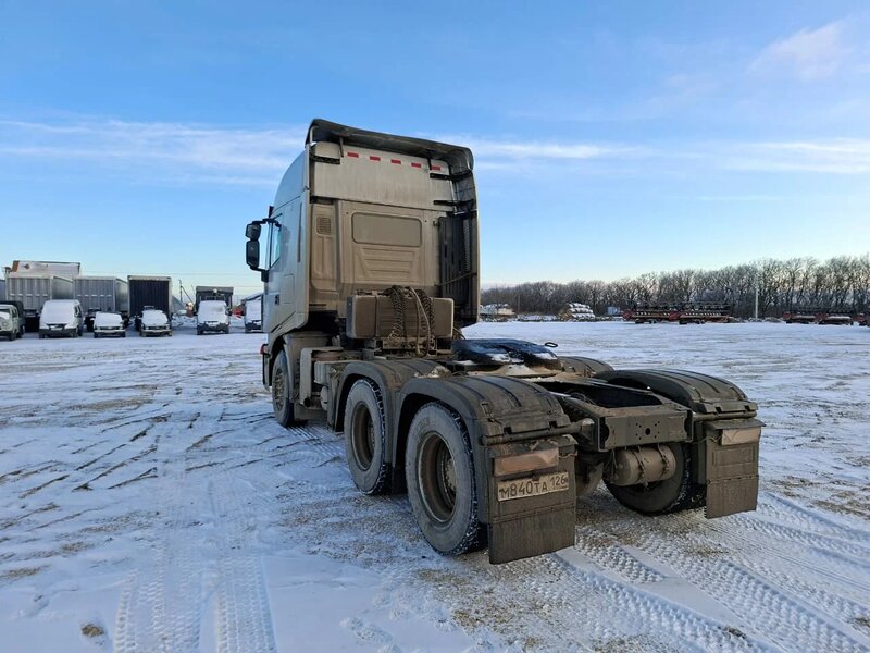 HONGYAN CQ 6x4 Седельный тягач — фото 6