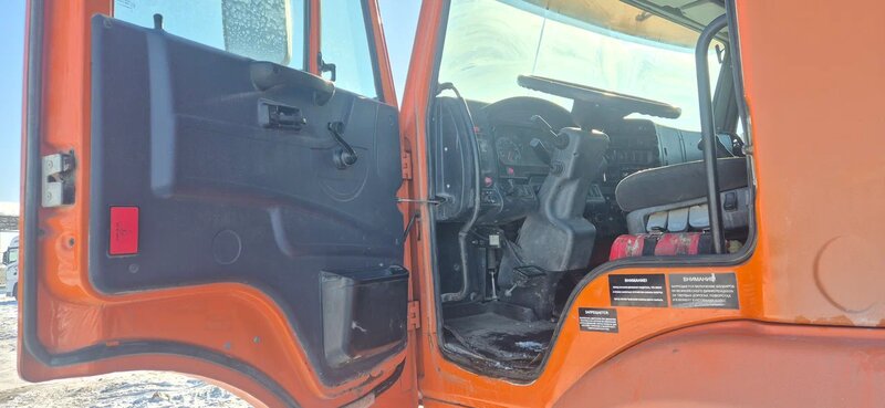 КамАЗ 6520 6x4 Самосвал — фото 9