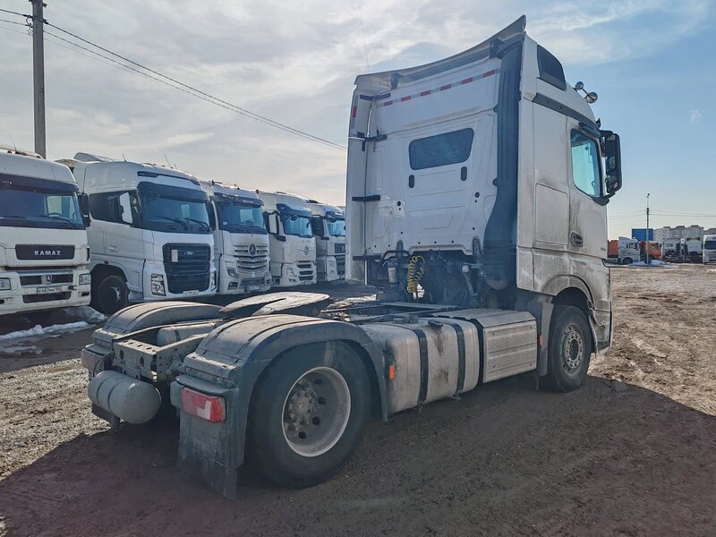 Mercedes-Benz ACTROS 4x2 Седельный тягач — фото 7