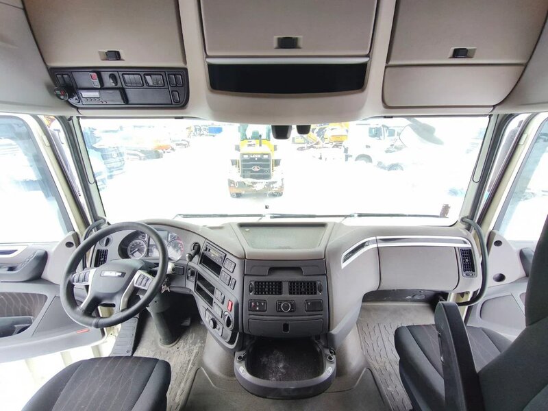 DAF XF 4x2 Седельный тягач — фото 8
