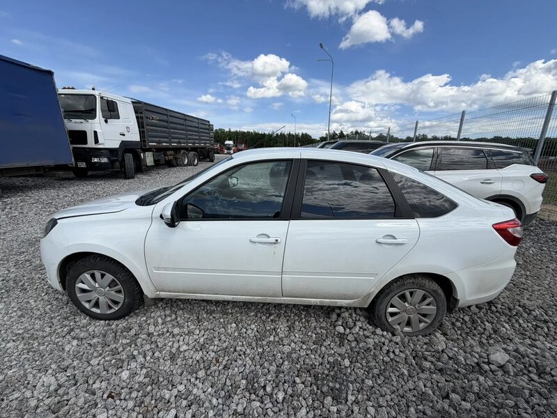 LADA GRANTA Лифтбек — фото 5