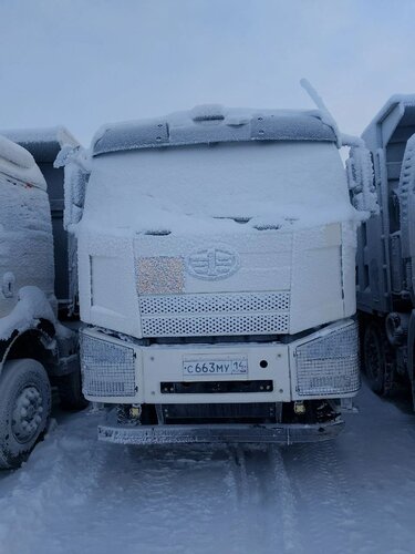 FAW J6 8x4 Самосвал