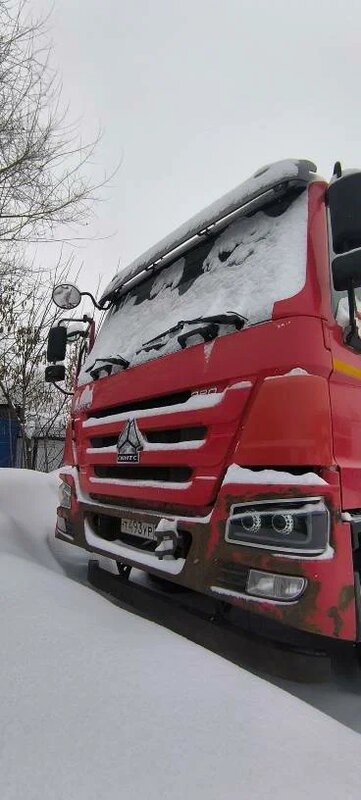 Howo ZZ 8x4 Самосвал — фото 1